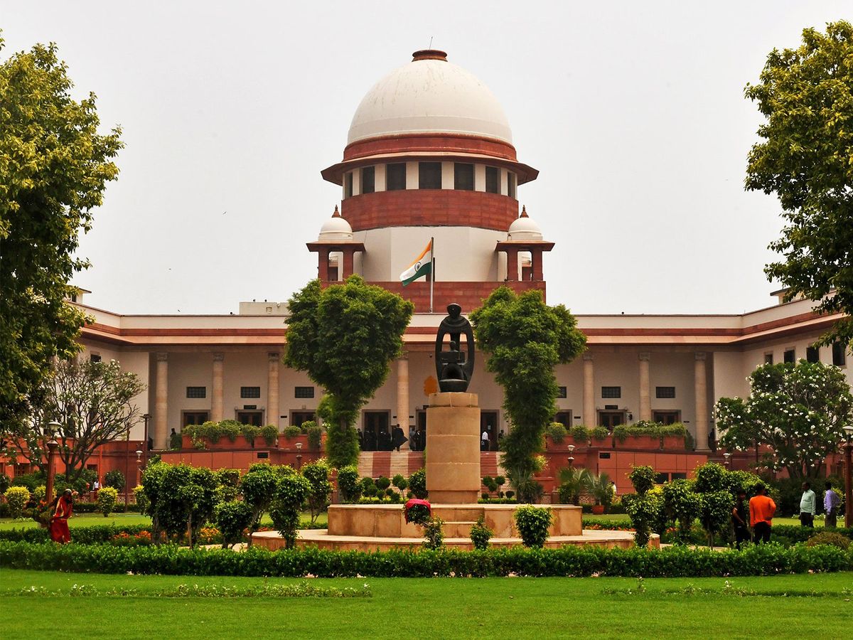 Plea in SC challenges Maharashtra Resolution on school teacher posts