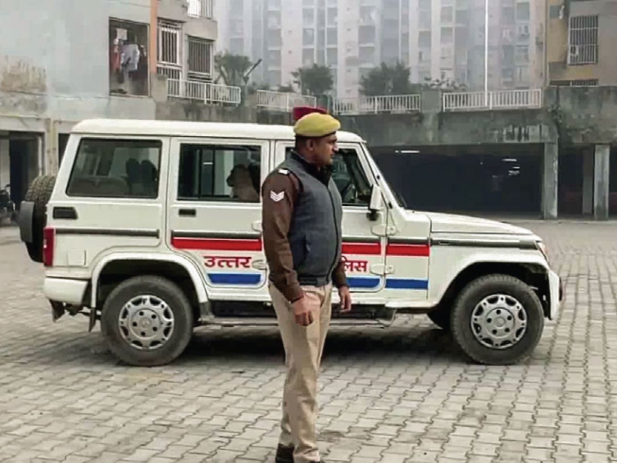 Three sisters die after balcony jump in Ghaziabad, suicide note found