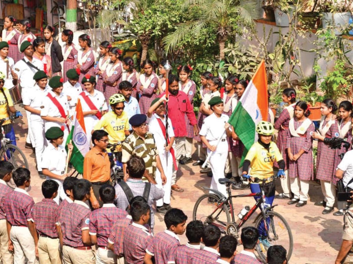 CISF coastal cyclothon ends in Kochi after 6,553 km outreach drive