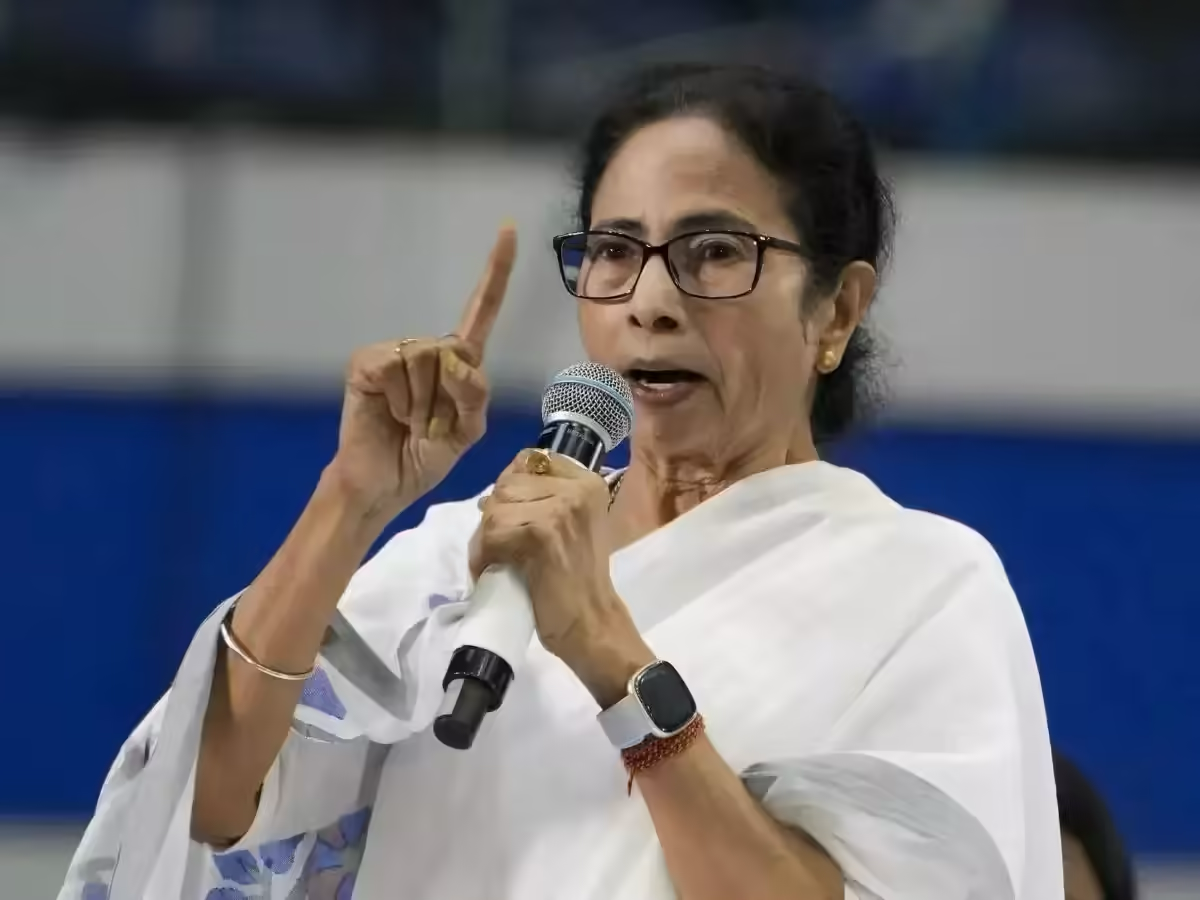 Mamata ends 5-day dharna after Abhishek’s appeal