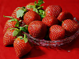 Are strawberries safe for diabetics? What research reveals