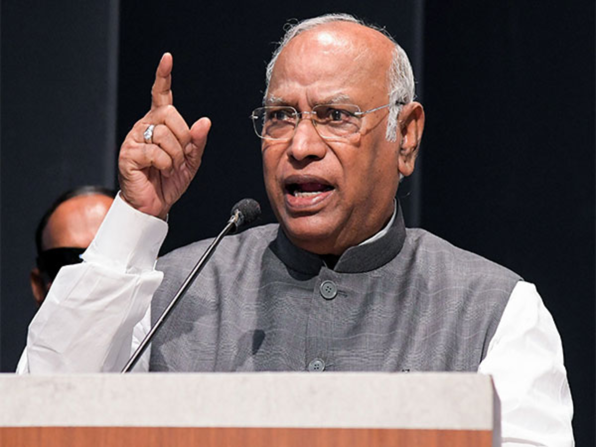 Congress offers third alternative in Bengal with jobs and welfare focus, says Kharge
