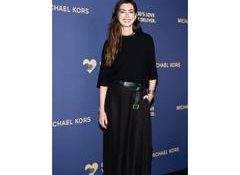 Anne Hathaway addresses facelift rumors, says speculation became "distracting"