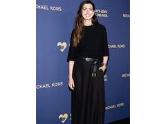 Anne Hathaway addresses facelift rumors, says speculation became "distracting"