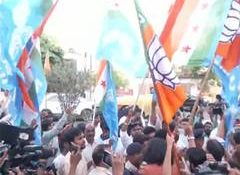 Clashes erupt between BJYM, NSUI workers during NEET-UG protest outside BJP office in Ranchi