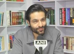 "Bhaiya, mera exam hai kal, batao main kya karu?": Sunny Hinduja says fans often approach him for UPSC-related queries due to 'Aspirants' success