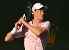 French Open: Juan Manuel Cerundolo stuns World No. 1 Jannik Sinner to advance in R3