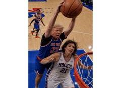 Trump shares bizarre AI graphic depicting basketball duel with New York Governor Kathy Hochul