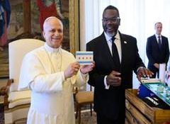 Trump lashes out at Pope Leo XIV over Vatican meeting with "useless" Chicago mayor
