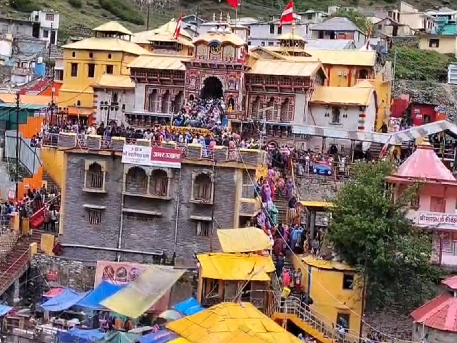 Temperature drips in Joshimath (Photo/ANI) Temperature drips in Joshimath (Photo/ANI)