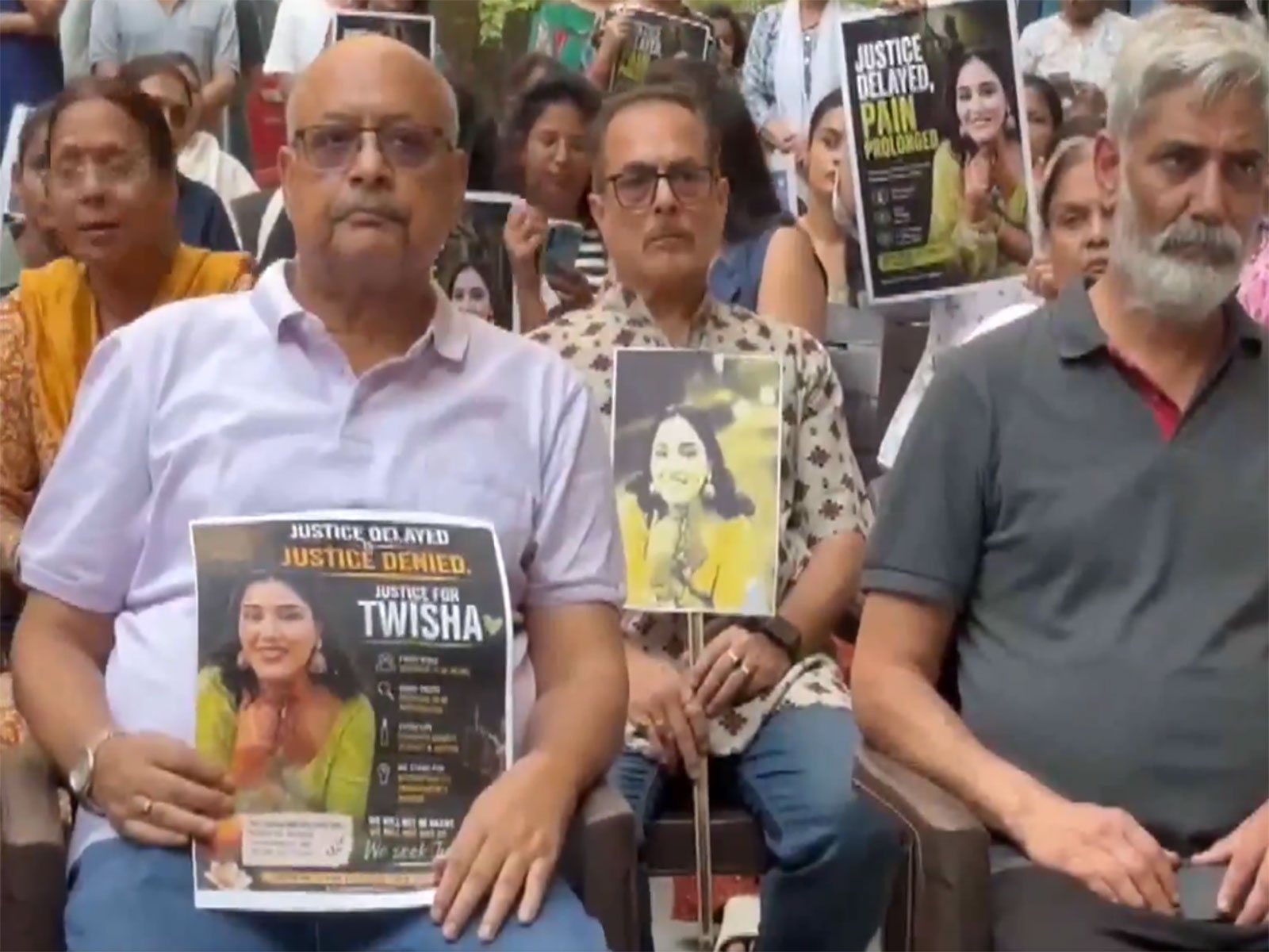 UP: Silent protest held demanding justice in Twisha Sharma death case (Photo/ANI) UP: Silent protest held demanding justice in Twisha Sharma death case (Photo/ANI)