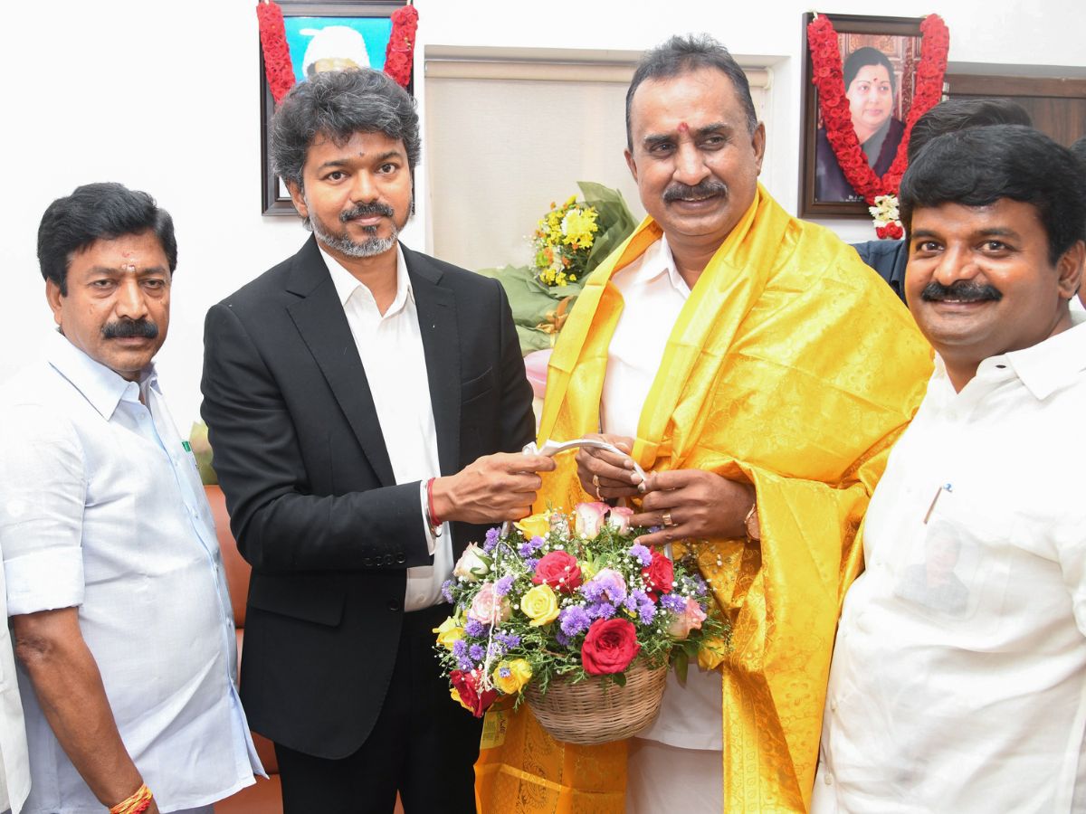 AIADMK In Crisis? Another MLA Set To Quit After 3 Resignations, MK Stalin Alleges ‘Horse Trading’