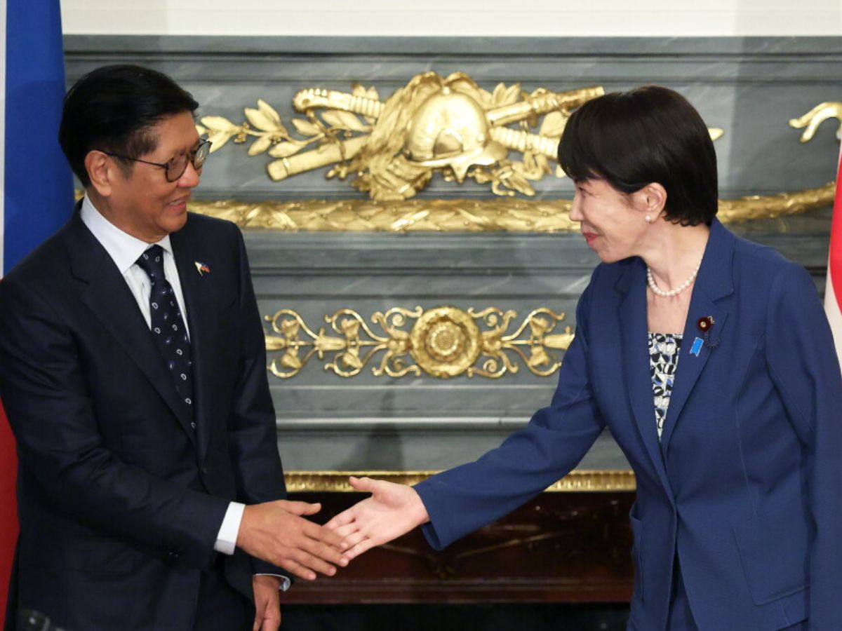 Japan woos Philippine leader during state visit with arms sales