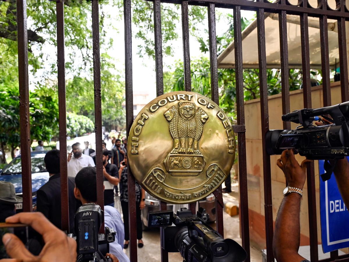 Delhi High Court Upholds Acquittal In 2006 Arms And Explosives Recovery Case