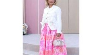 Amy Sedaris Recalls Jennifer Lopez Singing Between Takes On Film Sets