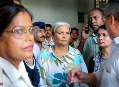 Giribala Singh accuses Twisha Sharma's lawyer of assaulting son at Jabalpur court