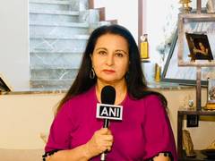 Poonam Dhillon questions Upasana Singh's presence at FWICE briefing, says CINTAA was not informed