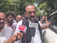 Vaiko pays tribute to Bharathiraja, calls him "unforgettable legend"