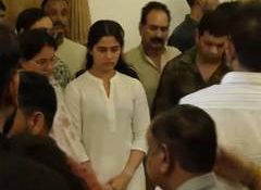 Manu Bhaker breaks down while paying last respects to legendary shooter, coach Jaspal Rana