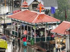 Pleasant weather, summer holidays bring tourist rush to Shimla; visitors laud traffic management