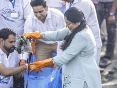 Yamuna cleanup drive held across 28 Delhi Ghats: CM Rekha Gupta urges public participation