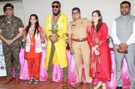 Mumbai Police to Receive Monsoon Protection Across Seven Police Stations: Lions Club of Mumbai SOL and RASYS Unite in Tribute to Frontline Heroes
