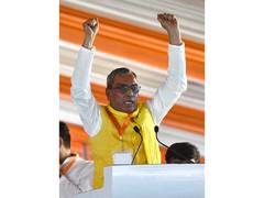 OP Rajbhar warns Akhilesh Yadav of "earthquake" about SP-era scams after igniting 'split buzz'