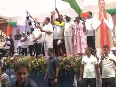 West Bengal CM flags off 'Daud Se Dhyan' marathon in Kolkata, calls for fitness through yoga