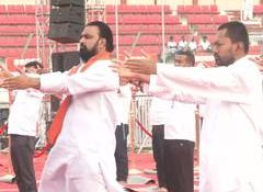 Patna: Union Min Lallan Singh, Bihar CM, Health Min join International Yoga Day session