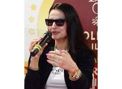 "My heart n soul forever!!!": Ameesha Patel remembers her 'angel grandma' on birth anniversary