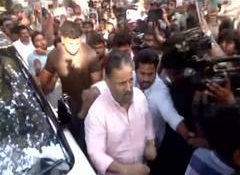 Kamal Haasan visits K Bhagyaraj's residence, pays last respects to late filmmaker