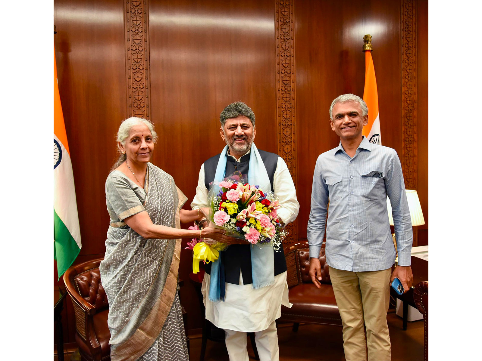 Karnataka Chief Minister DK Shivakumar meets Union Finance Minister Nirmala Sitharaman (Photo/X/@nsitharamanoffc) Karnataka Chief Minister DK Shivakumar meets Union Finance Minister Nirmala Sitharaman (Photo/X/@nsitharamanoffc)