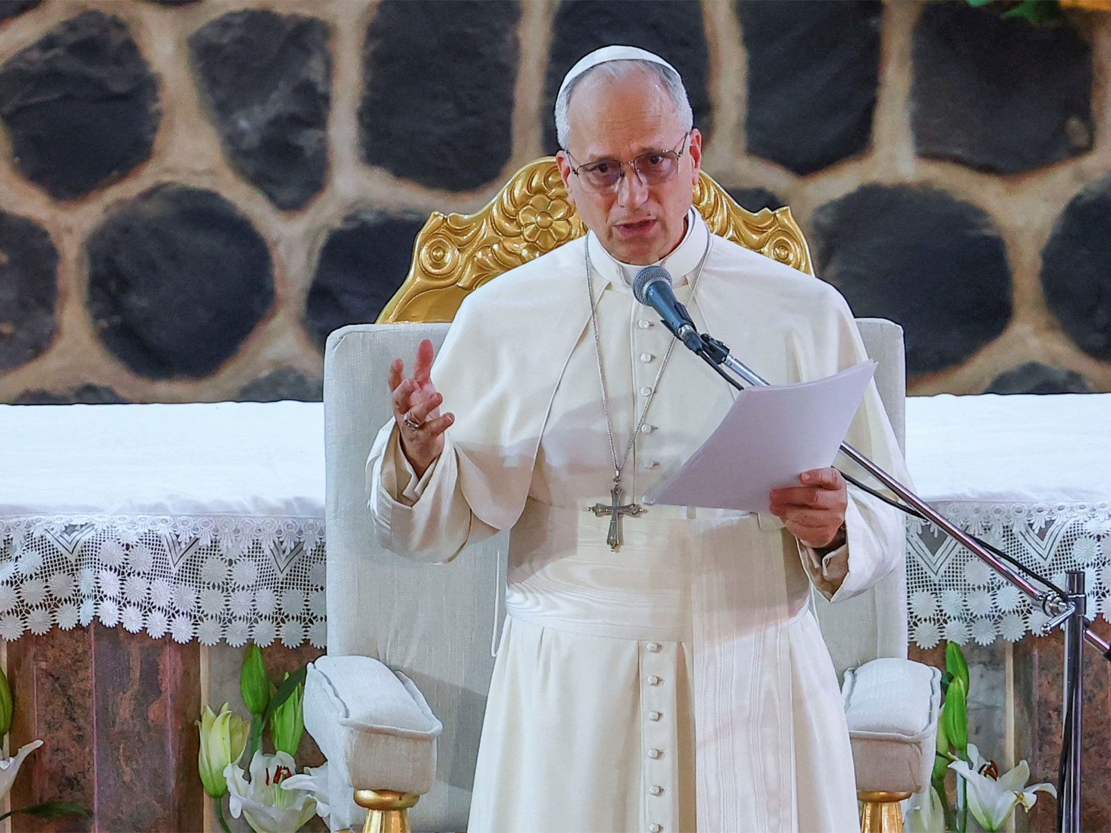 Pope Leo XIV welcomes US-Iran peace deal, expresses hopes for "mutual trust, security and stability" in Middle East