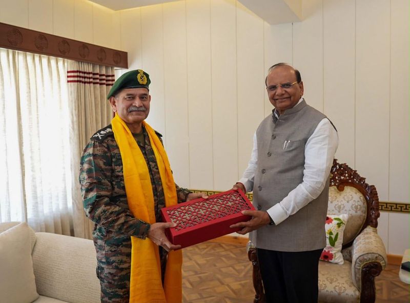 Army Chief calls on Ladakh LG, reviews civil-military cooperation