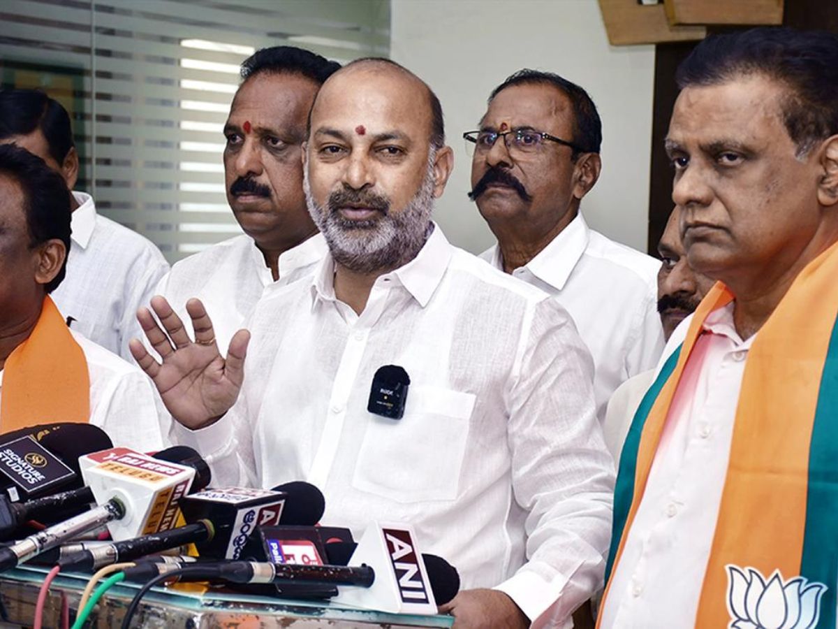 CM, admit if you can’t secure an appointment with Maharashtra CM: Bandi Sanjay