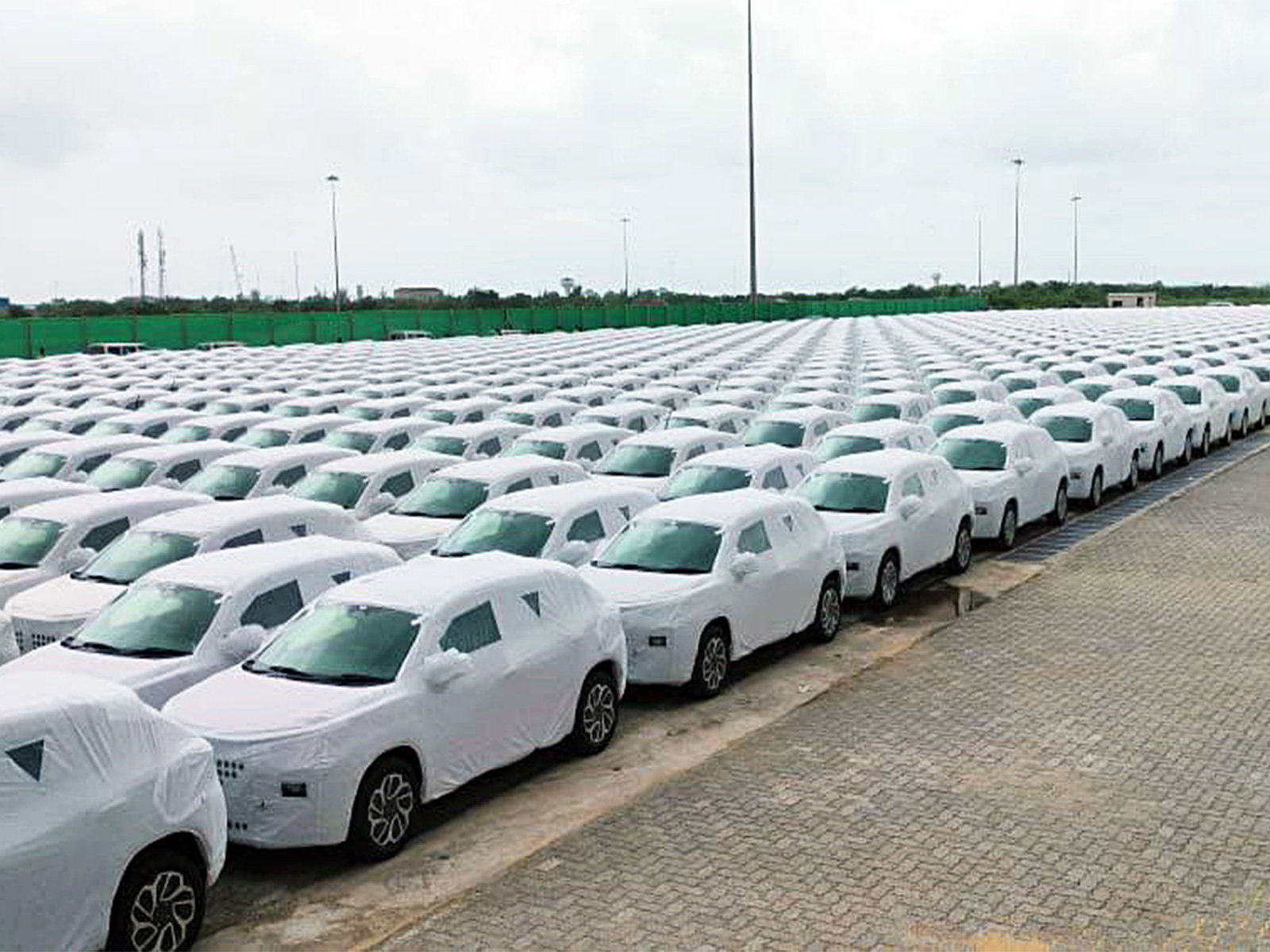 Stable fuel prices may aid auto recovery