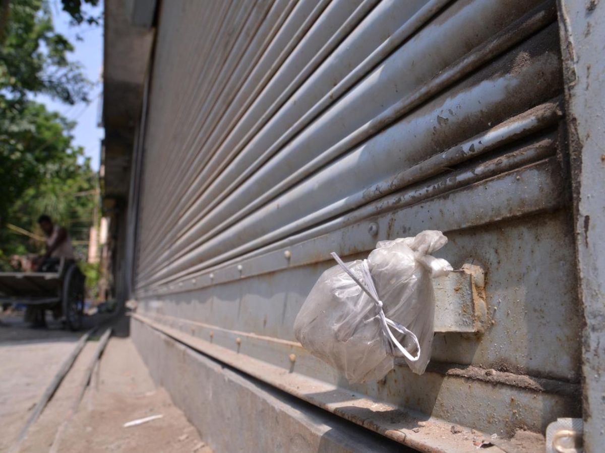 MCD begins sealing illegal establishments in South Delhi