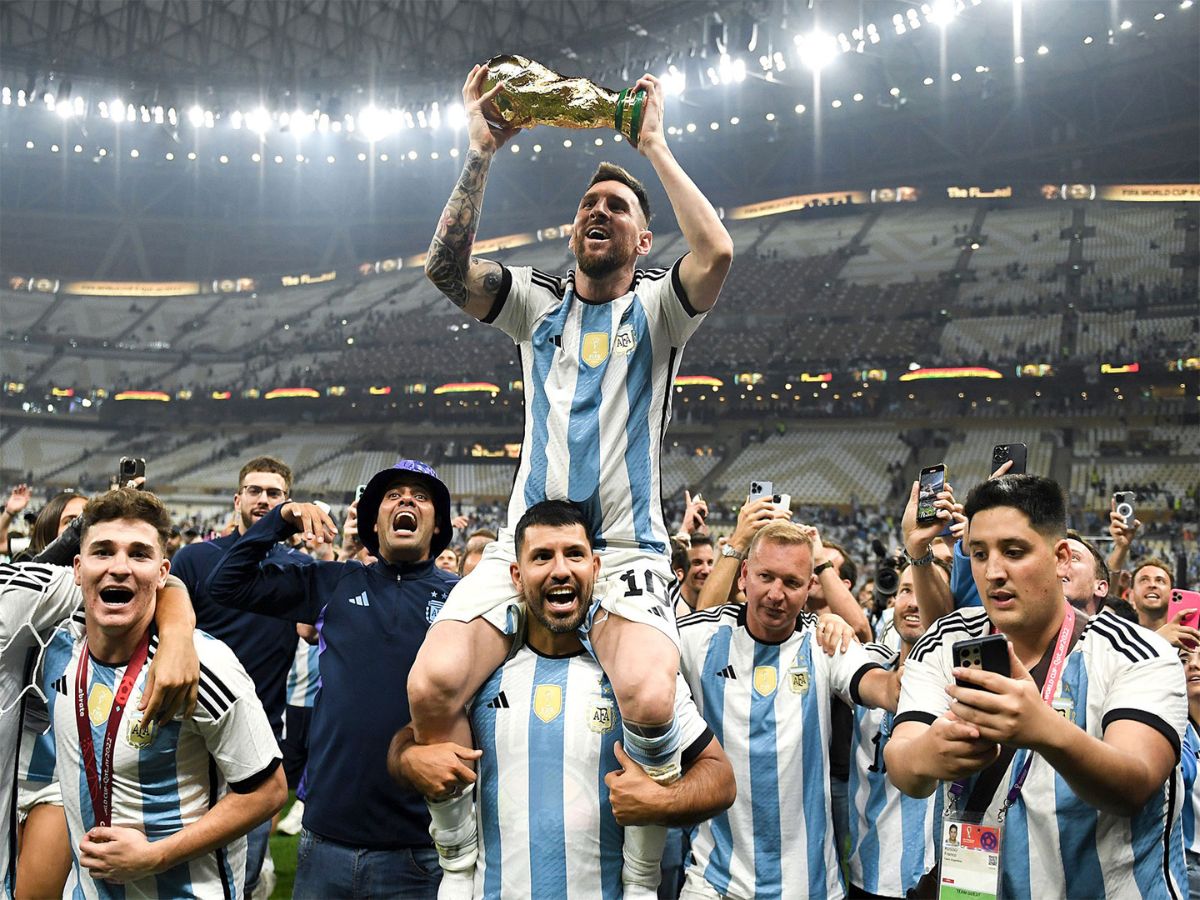 Argentina reclaim FIFA top spot before World Cup
