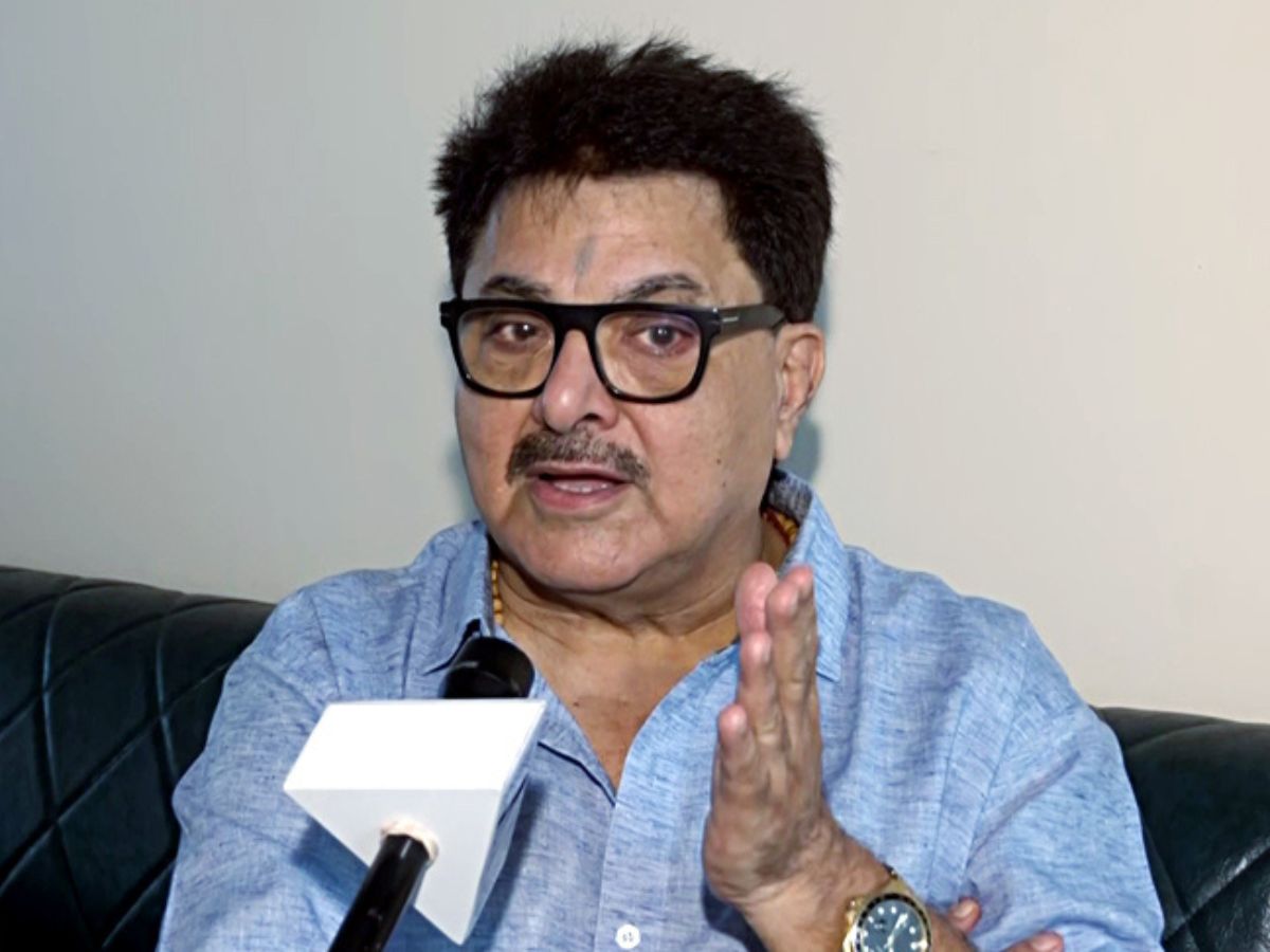 Ashoke Pandit Urges Ranveer Singh To Settle FWICE-Don 3 Row