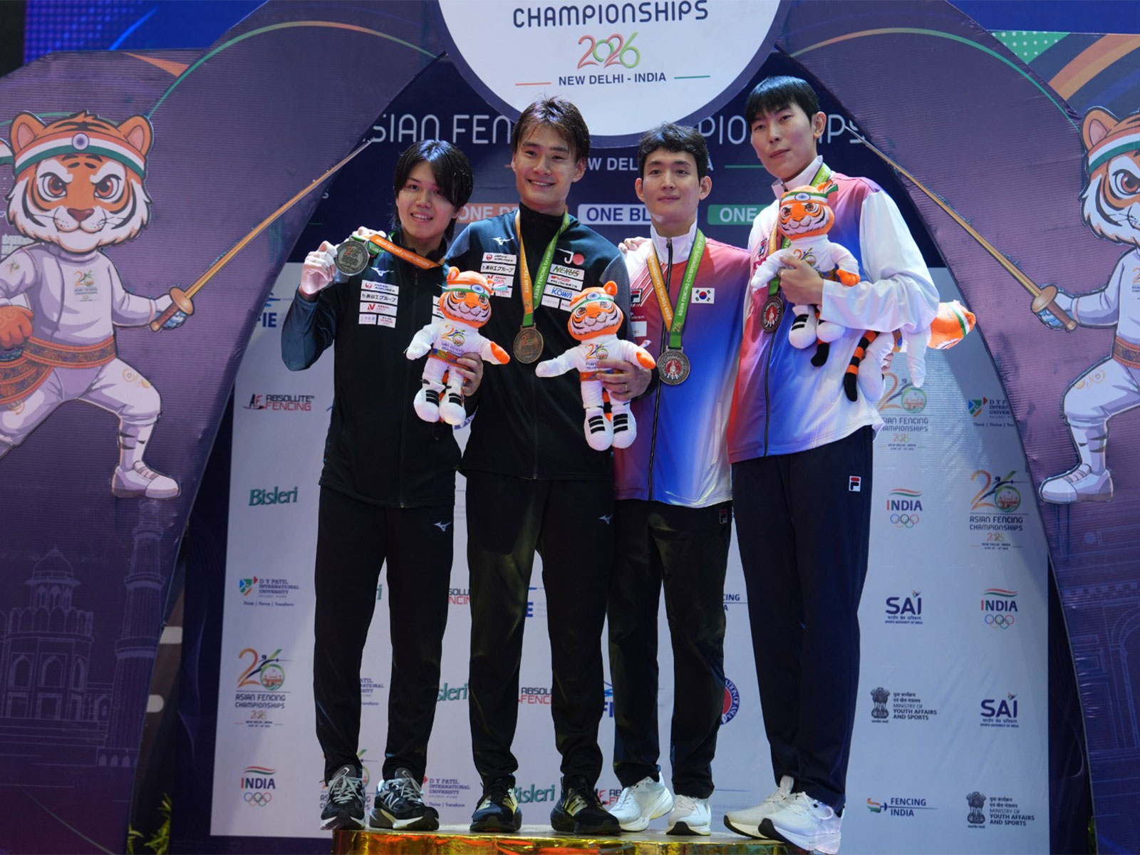 Japan dominates as Asian Fencing Championships produce psets