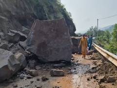 J-K: Ramnagar-Udhampur road blocked after landslide near Kaugha; debris clearance underway