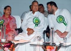 Bihar government restores 'Z' category security for Lalu Prasad, Rabri Devi
