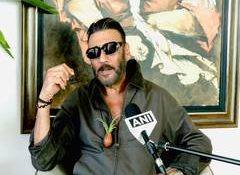 "Mumbai walo zara sambhalke!": Jackie Shroff urges Mumbaikars to stay safe during Mumbai's heavy rains