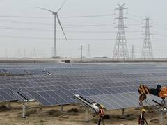 Gujarat leads in renewable energy with 50.386 GW total RE capacity; 15850.56 MW wind, 32302.7 MW solar power