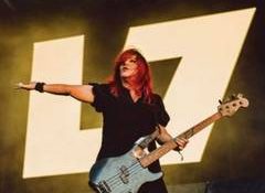 Jennifer Finch of indie-rock band L7 passes away at 59