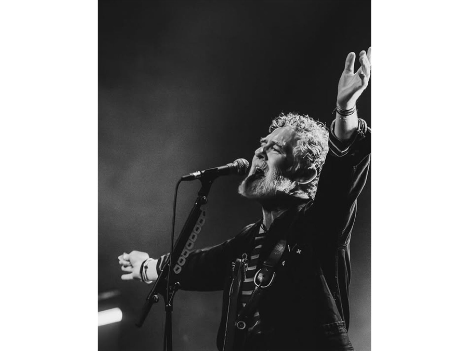 Glen Hansard (Photo credit/ Instagram@lievephoto)