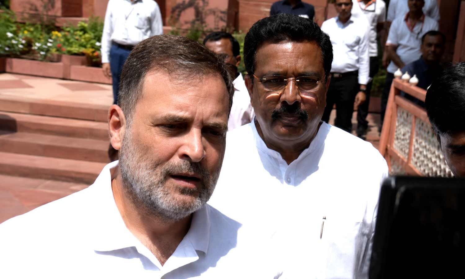 Should we praise police, asks Rahul after Rijiju defends Delhi Police