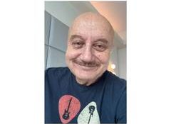 Anupam Kher marks Friendship Day with heartfelt tribute to lifelong bonds, says "a person's true wealth is friends"
