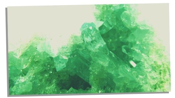 Manifest love with an Emerald