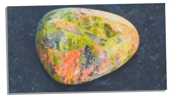  Unakite